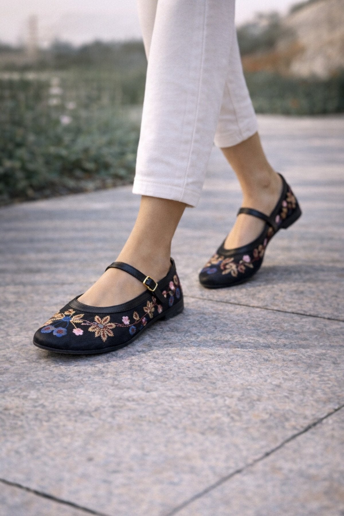 Women's Black Floral Embroidered Mary Jane Ballet Flats Casual Comfortable Flat Shoes