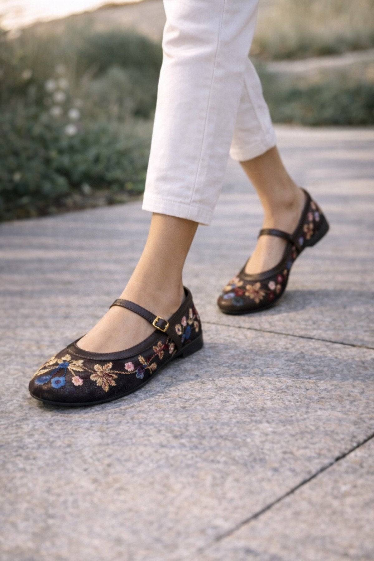 Women's Coffee Floral Embroidered Mary Jane Ballet Flats Casual Comfortable Flat Shoes
