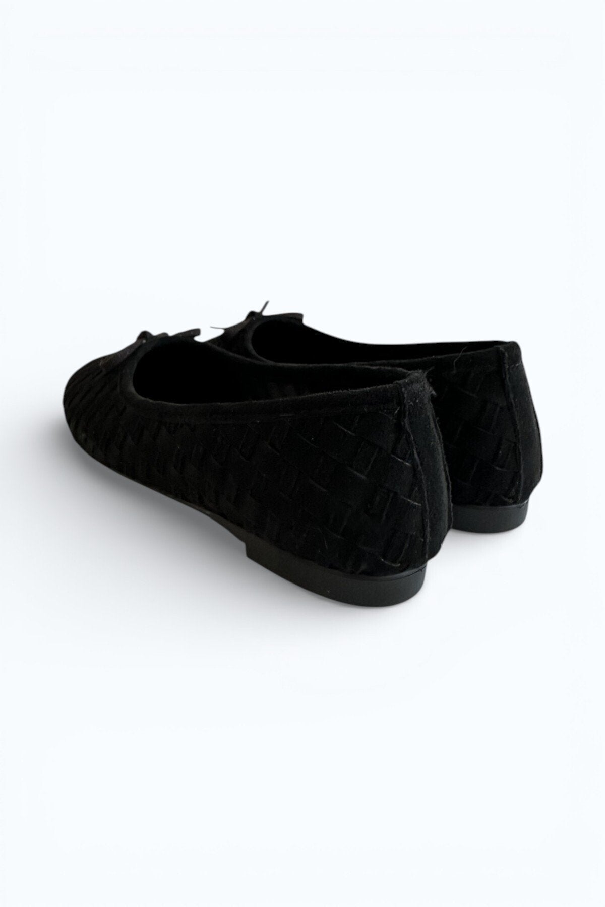 Women's Black Suede Textured Knit Pattern Bow Ballet Flats