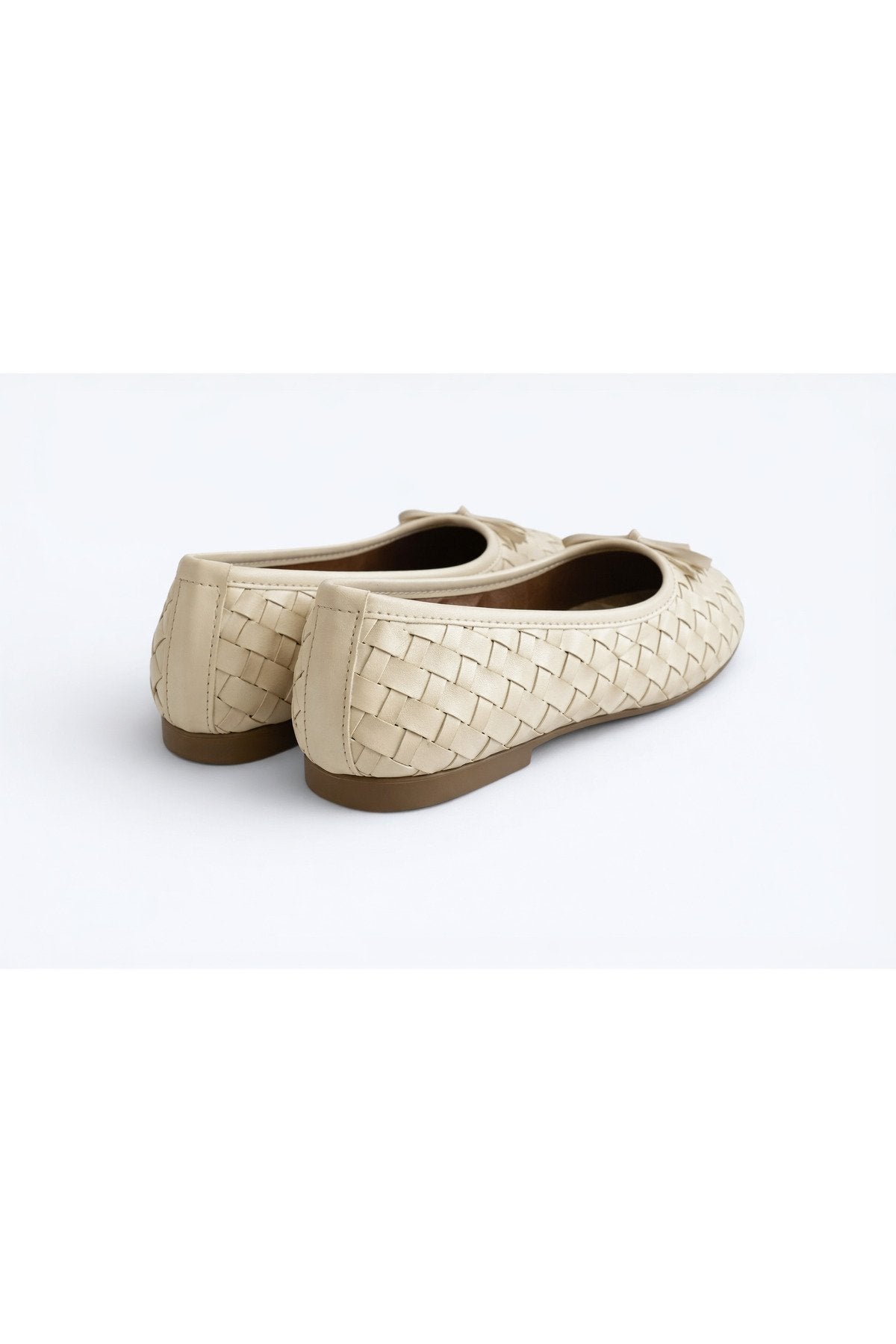 Women's Beige Faux Leather Textured Knit Pattern Bow Ballet Flats
