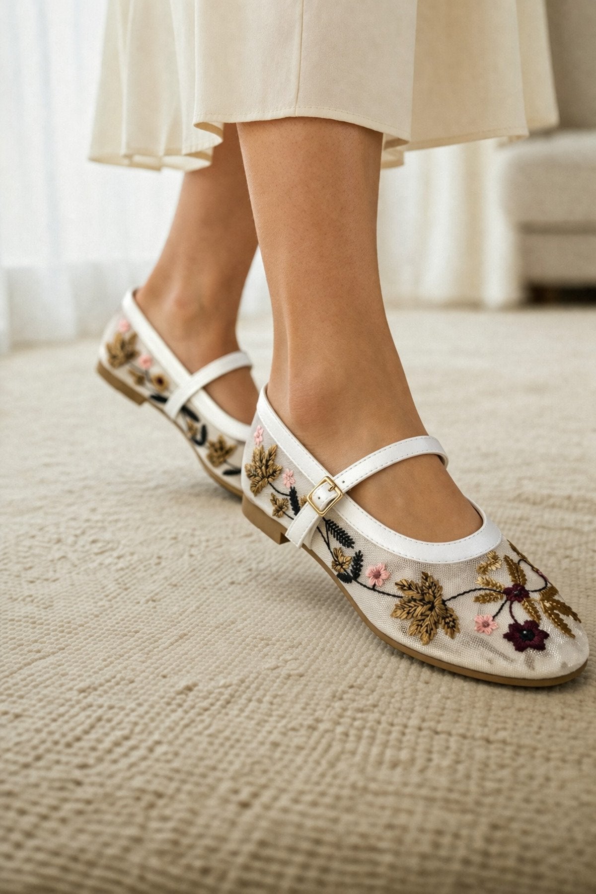 Women's White Floral Embroidered Mary Jane Ballet Flats Casual Comfortable Flat Shoes